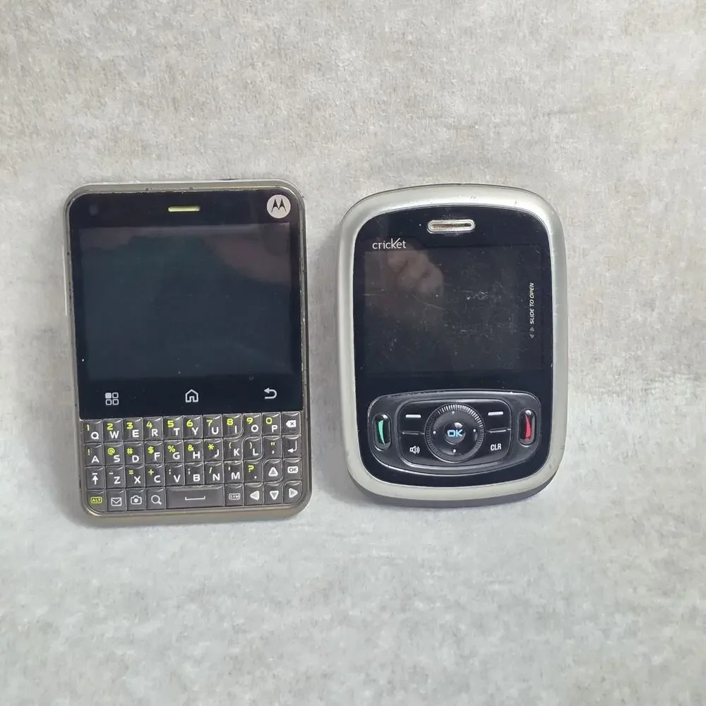 VTG Assorted Retro Phones (Motorola, Cricket ) Lot of 2